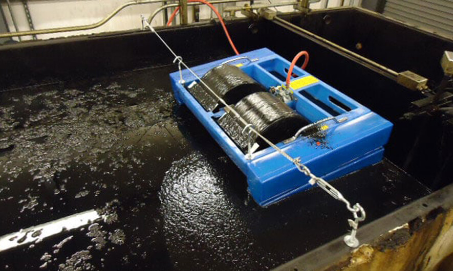  oil skimmer  to remove oil